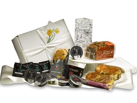 Daffodil Foods The Welsh Afternoon Tea Hamper: Premium Food Gift Selection for Her or Him, Perfect for Any Occasion or Milestone.