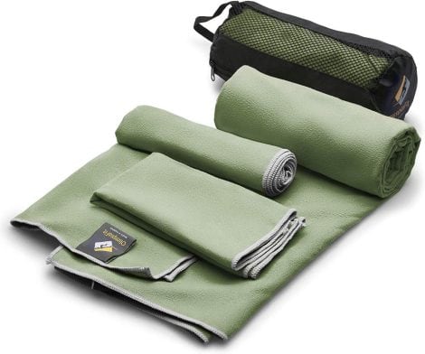 OlimpiaFit Pack of 3 Microfiber Towels – Ideal for Gym, Travelling, Camping, Beach, Sports, Swimming – Quick-Drying, Absorbent, Lightweight – Suitable for Men and Women – Includes a Khaki Toiletry Bag.