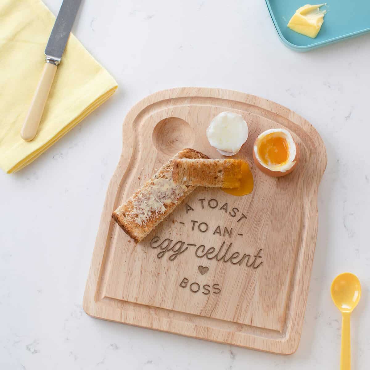 A Toast to an Egg-cellent Boss Breakfast Egg Board - Best Boss Gifts for Women Men - Unique Thank You Birthday Leaving Present Idea - Funny Engraved Pun Design