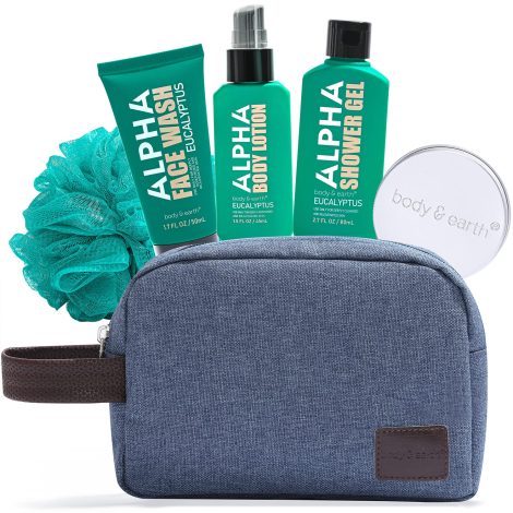 Men’s Bath Gift Set, consisting of 6 items: shower gel, face wash, shampoo bar, body lotion, toiletries bag. Perfect for Father’s Day.