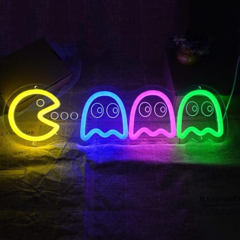 Handcrafted Vintage 3D Arcade Ghost Game LED Neon Sign, Stylishly Retro Night Light for Gaming Spaces and Bars.