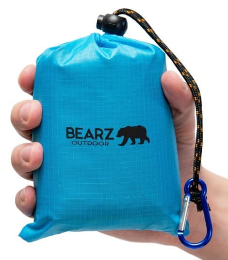 BEARZ Outdoor Camping Blanket – Lightweight Travel Blanket, Waterproof Picnic Blanket, Sandproof Foldable Beach Mat – Camping Essentials, Travel Presents & Festival Hiking Gear.